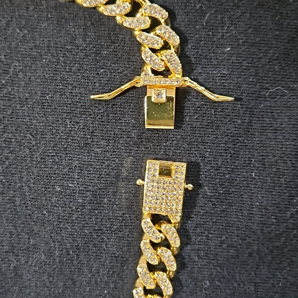 Brand New Golden Bling Bling Cuban Link Decorative Dog Collar - Picture 6 of 9